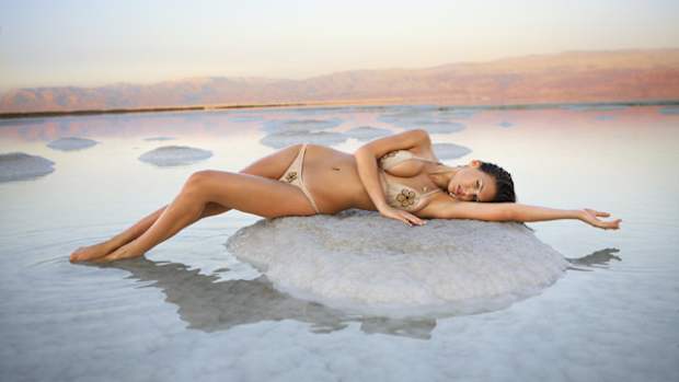 bar-refaeli-16.jpg